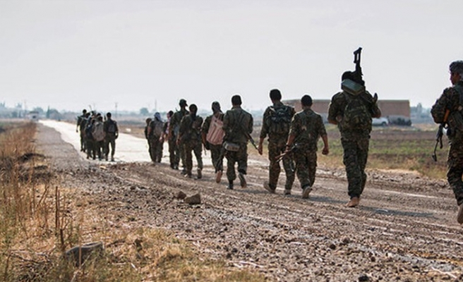 Suriye: YPG Menbiç'ten çekiliyor